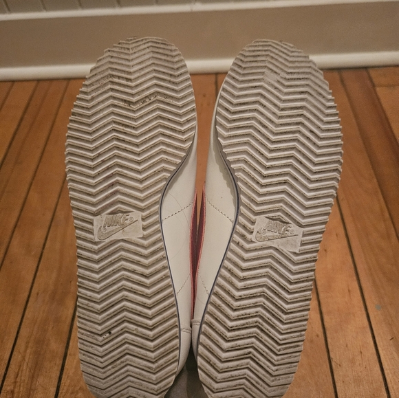 Nike Tri-Color Runners - Picture 4 of 6